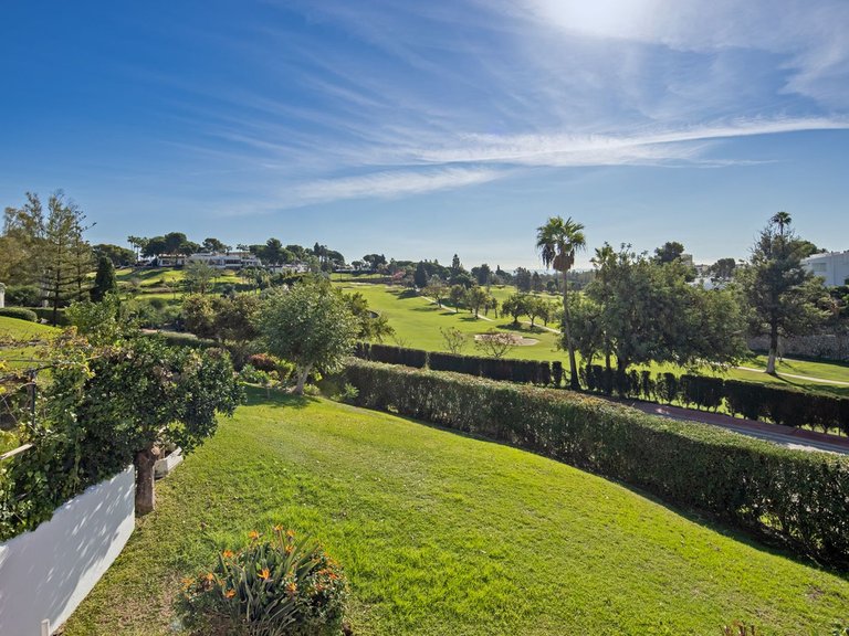 Villa for Sale in Nueva Andalucía, Malaga 2