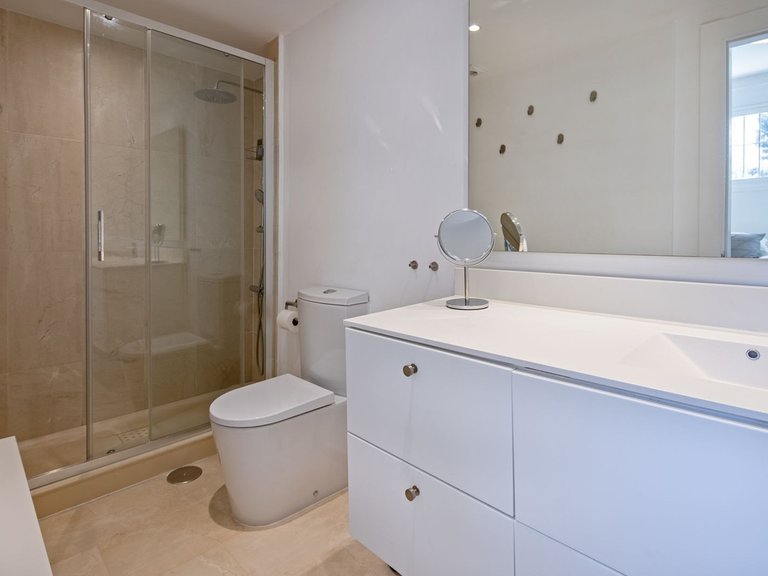 Villa for Sale in Nueva Andalucía, Malaga 34