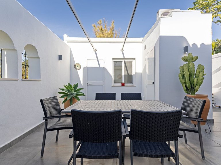 Villa for Sale in Nueva Andalucía, Malaga 38