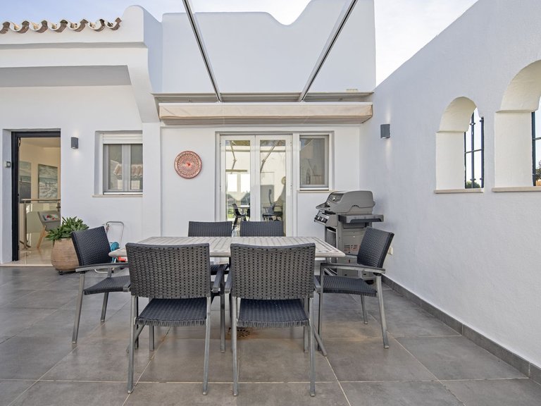 Villa for Sale in Nueva Andalucía, Malaga 40