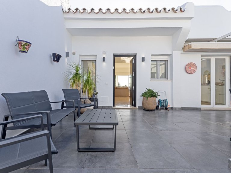 Villa for Sale in Nueva Andalucía, Malaga 6