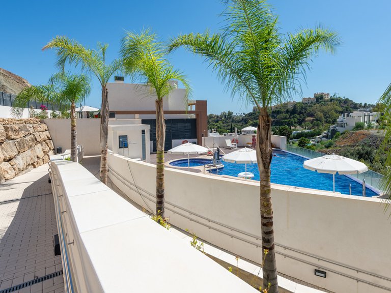 Apartment for Sale in Benahavís, Malaga 1