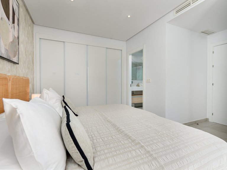 Apartment for Sale in Benahavís, Malaga 16