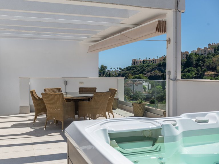 Apartment for Sale in Benahavís, Malaga 3