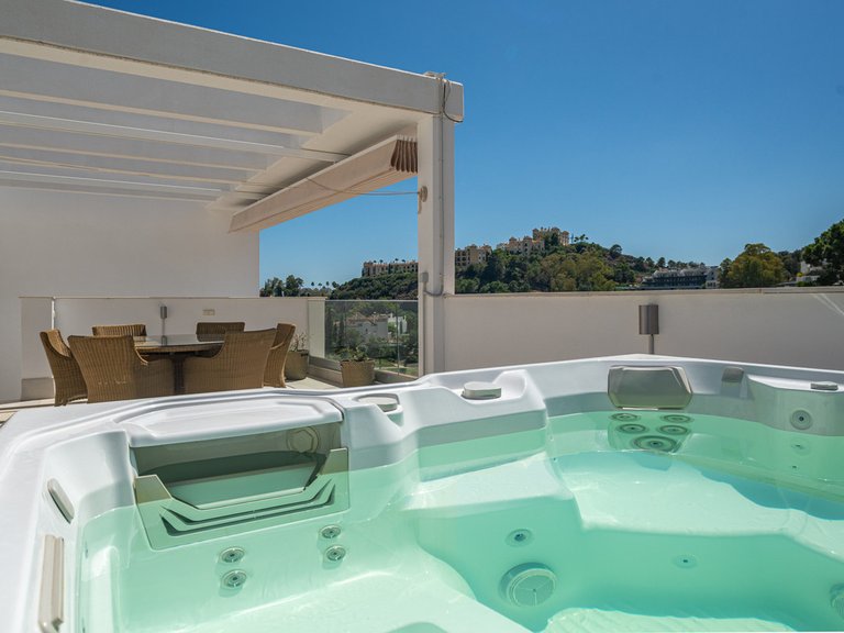 Apartment for Sale in Benahavís, Malaga 39