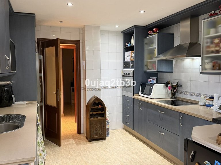 Apartment for Sale in San Pedro De Alcántara, Malaga 10
