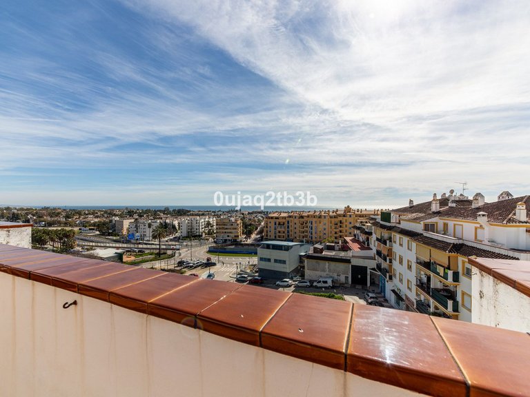 Apartment for Sale in San Pedro De Alcántara, Malaga 2