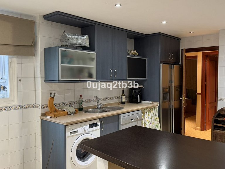 Apartment for Sale in San Pedro De Alcántara, Malaga 9