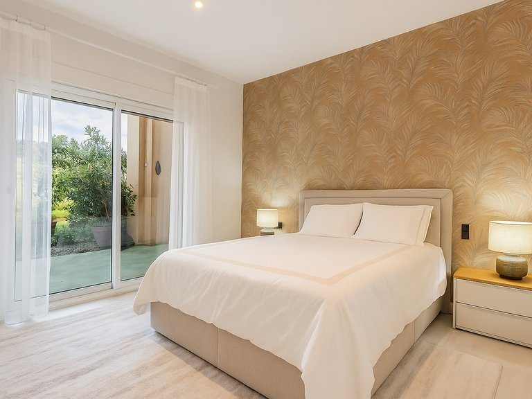 Apartment for Sale in Nueva Andalucía, Malaga 16