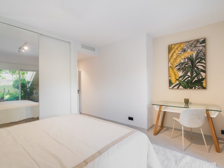 Apartment for Sale in Nueva Andalucía, Malaga 22