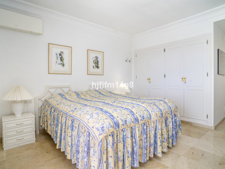 Apartment for Sale in Guadalmina Alta, Malaga 12