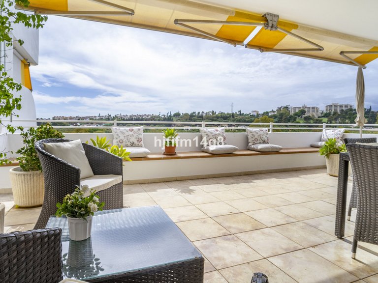 Apartment for Sale in Guadalmina Alta, Malaga 19