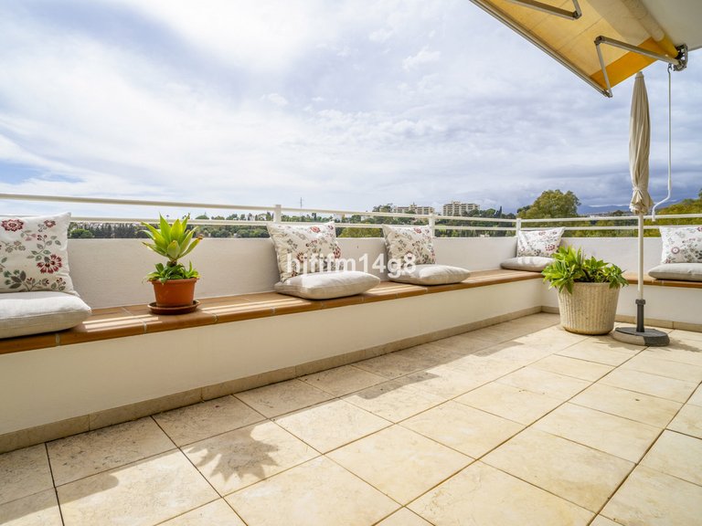 Apartment for Sale in Guadalmina Alta, Malaga 3