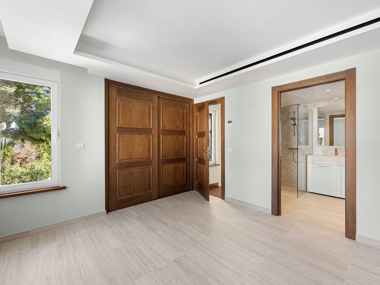 Apartment for Sale in Nueva Andalucía, Malaga 15
