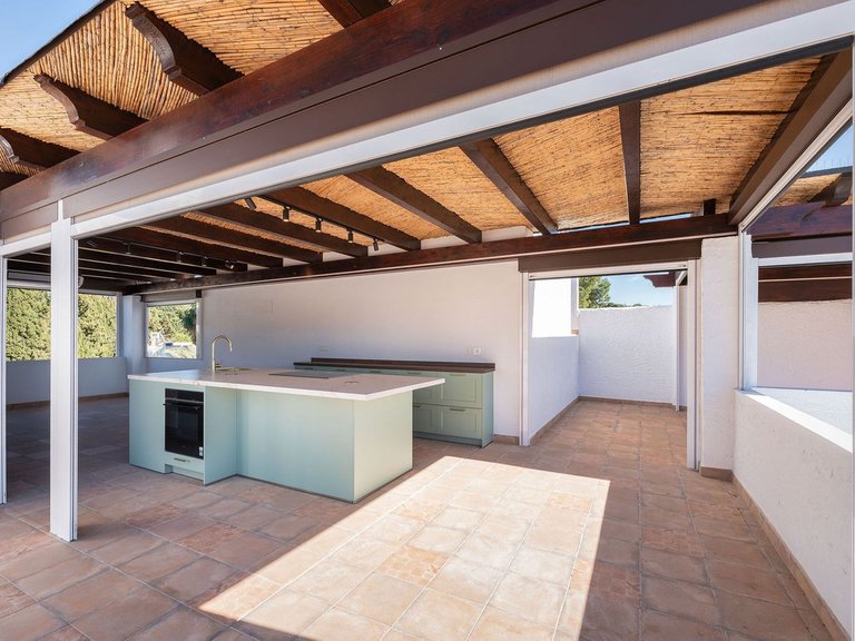 Apartment for Sale in Nueva Andalucía, Malaga 28