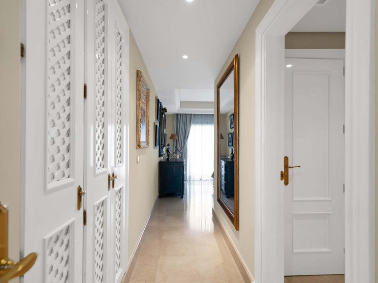 Apartment for Sale in Marbella, Malaga 14