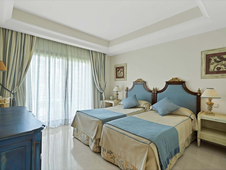 Apartment for Sale in Marbella, Malaga 18