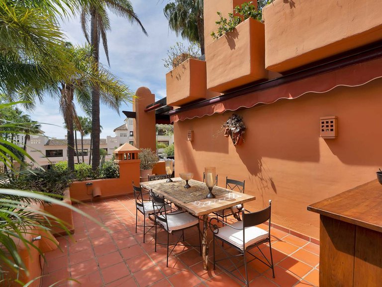 Apartment for Sale in Marbella, Malaga 27
