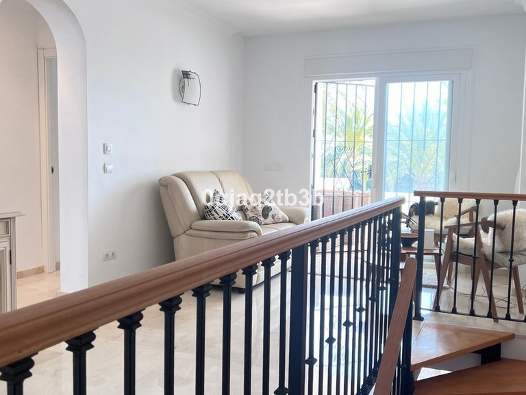 Apartment for Sale in Nueva Andalucía, Malaga 17
