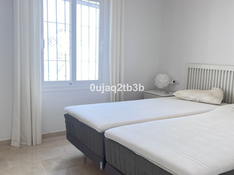 Apartment for Sale in Nueva Andalucía, Malaga 19