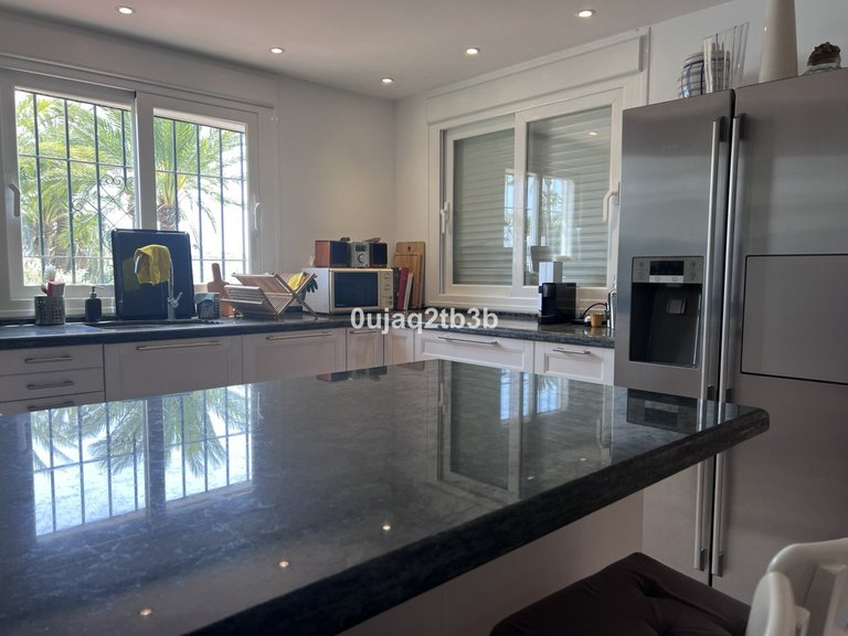 Apartment for Sale in Nueva Andalucía, Malaga 8