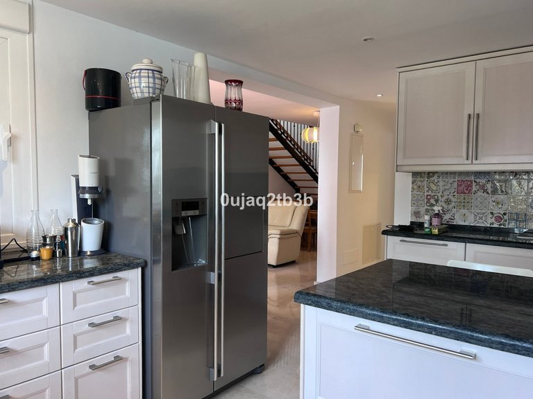 Apartment for Sale in Nueva Andalucía, Malaga 9
