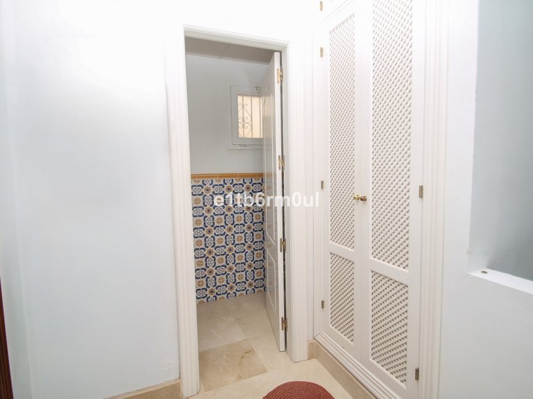 Villa for Sale in Istán, Malaga 20