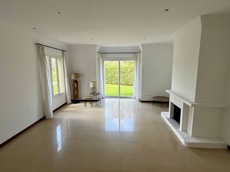 Villa for Sale in Sotogrande Costa, Cadiz 4