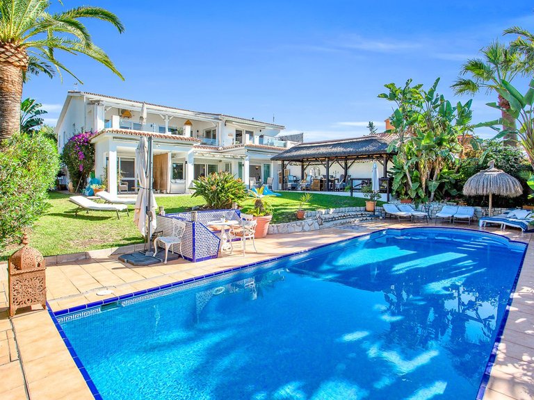 Villa for Sale in Marbesa, Malaga 1