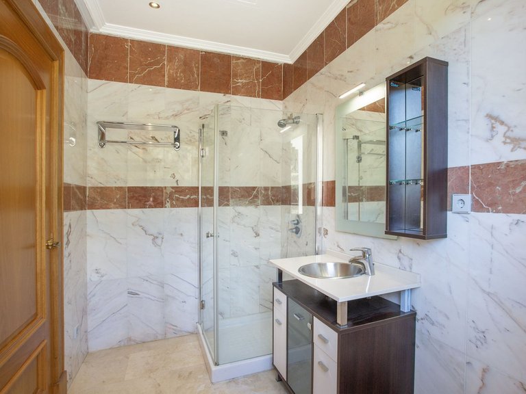 Villa for Sale in Mijas Golf, Malaga 19