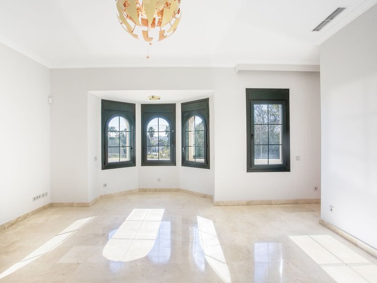 Villa for Sale in Mijas Golf, Malaga 24