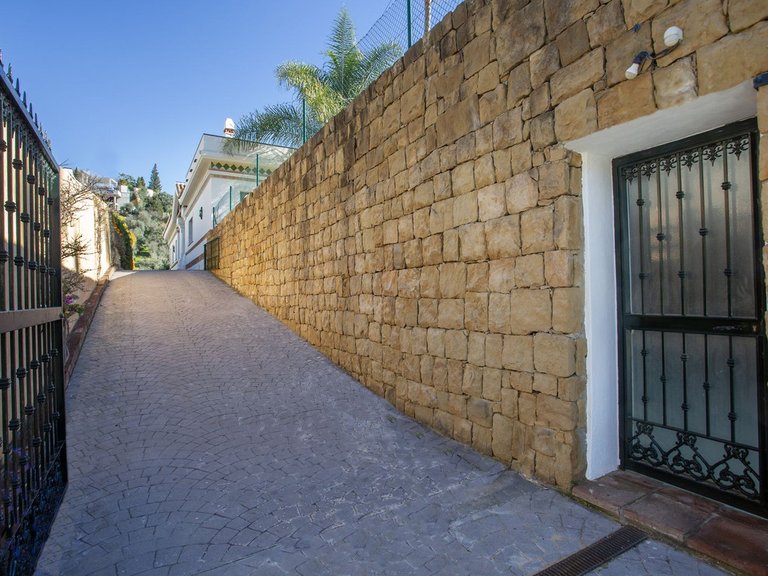 Villa for Sale in Mijas Golf, Malaga 47