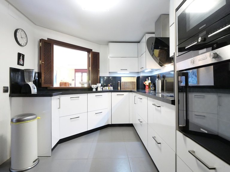 Apartment for Sale in La Mairena, Malaga 16