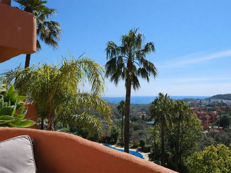 Apartment for Sale in La Mairena, Malaga 6