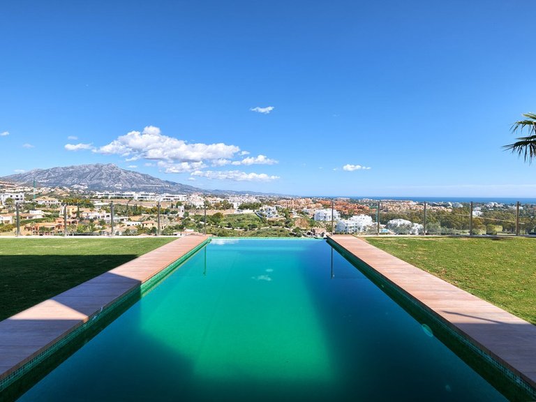 Villa for Sale in Benahavís, Malaga 4