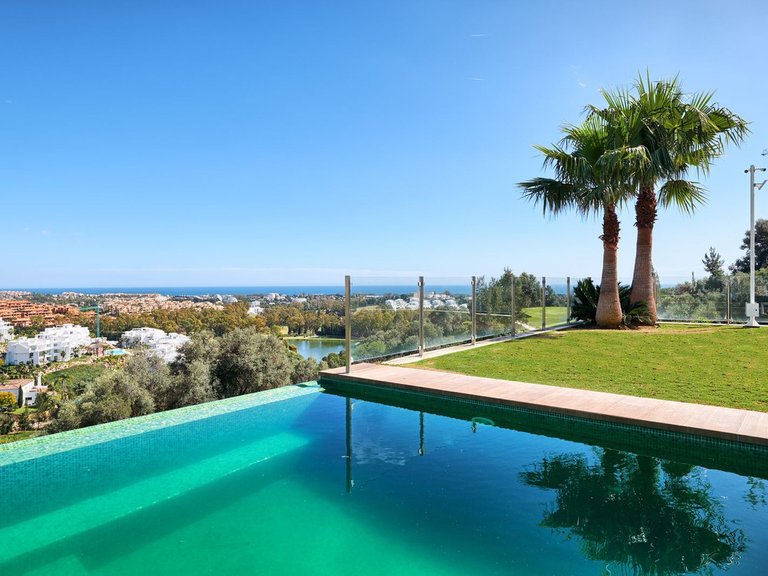 Villa for Sale in Benahavís, Malaga 6