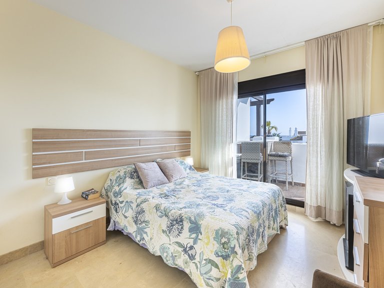 Apartment for Sale in La Alcaidesa, Cadiz 16