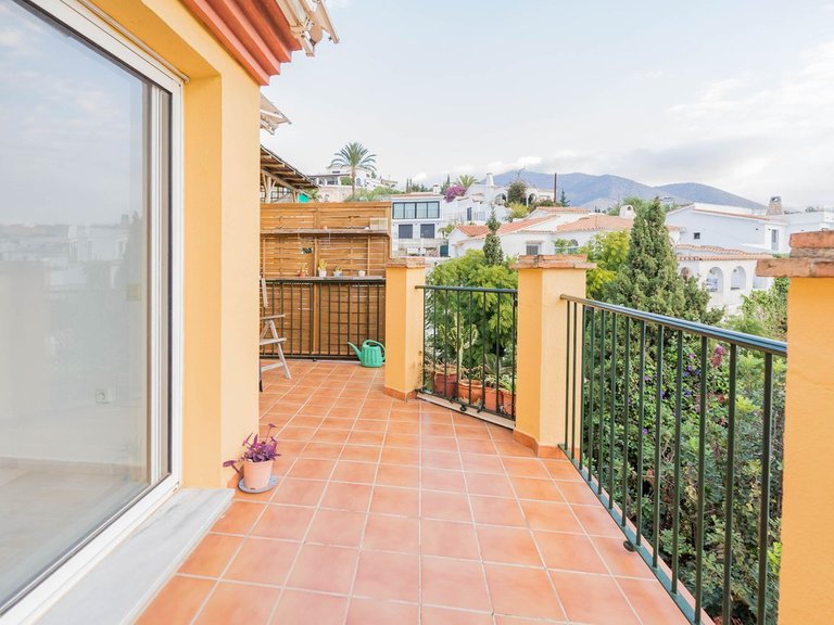 Villa for Sale in Fuengirola, Malaga 2