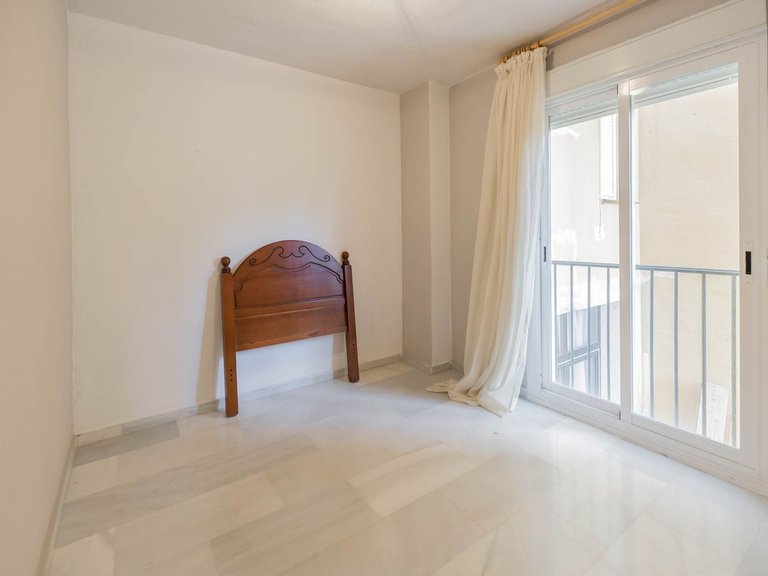 Villa for Sale in Fuengirola, Malaga 32