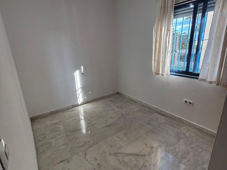 Apartment for Sale in Estepona, Malaga 5