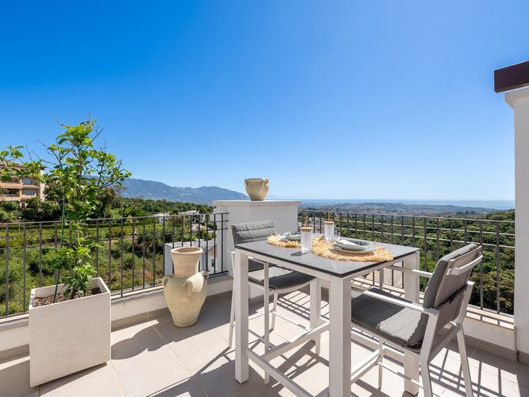 Apartment for Sale in Marbella, Malaga 12