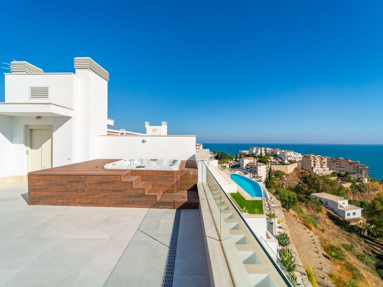 Apartment for Sale in La Capellania, Malaga 5