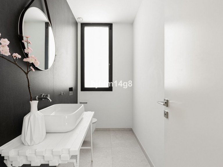 Villa for Sale in Los Flamingos, Malaga 21