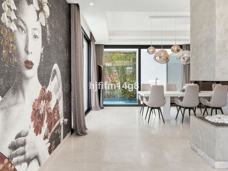 Villa for Sale in Los Flamingos, Malaga 30