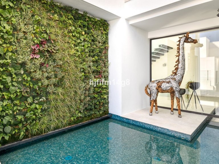 Villa for Sale in Los Flamingos, Malaga 33