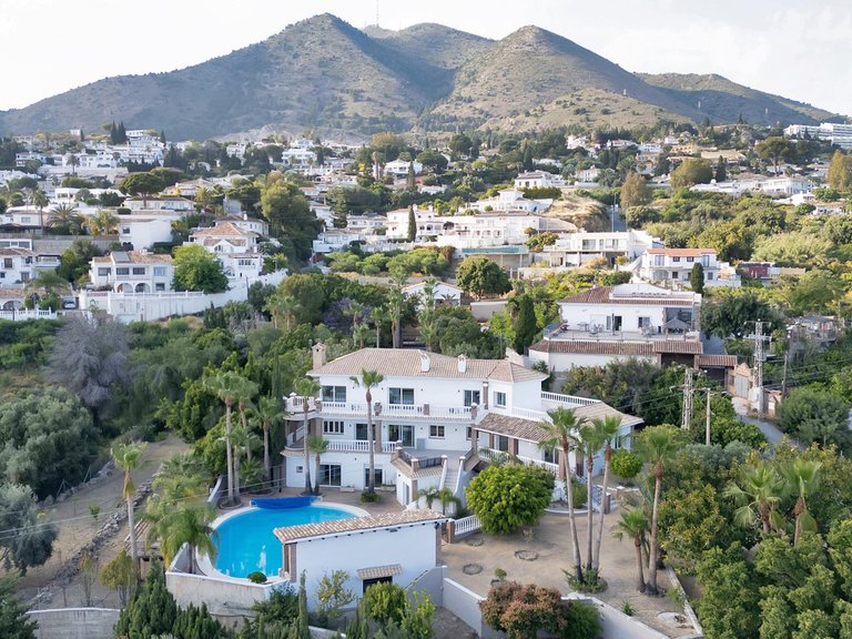 Villa for Sale in Benalmadena, Malaga 12