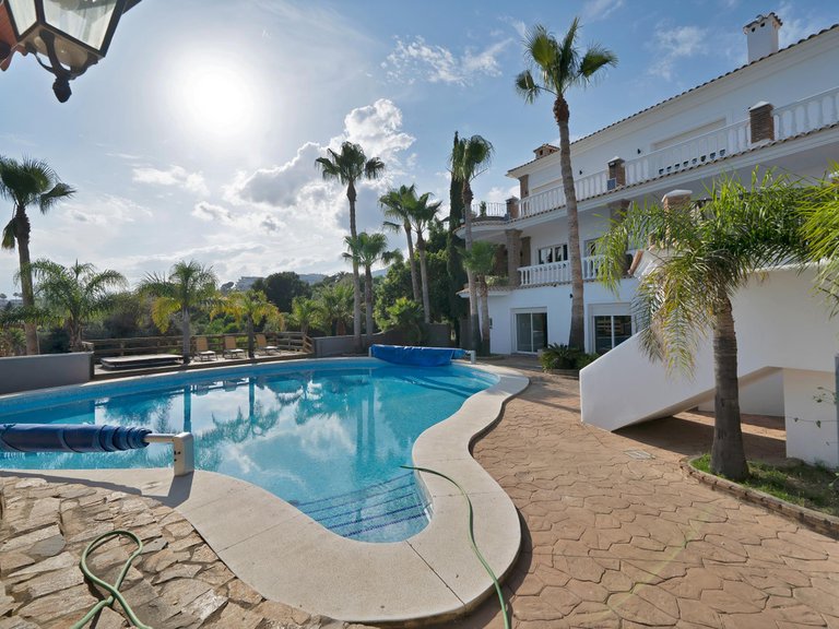 Villa for Sale in Benalmadena, Malaga 13