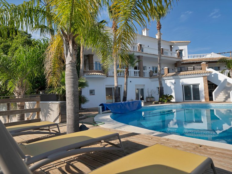 Villa for Sale in Benalmadena, Malaga 4