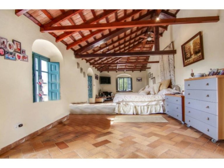 Villa for Sale in Guadiaro, Cadiz 17