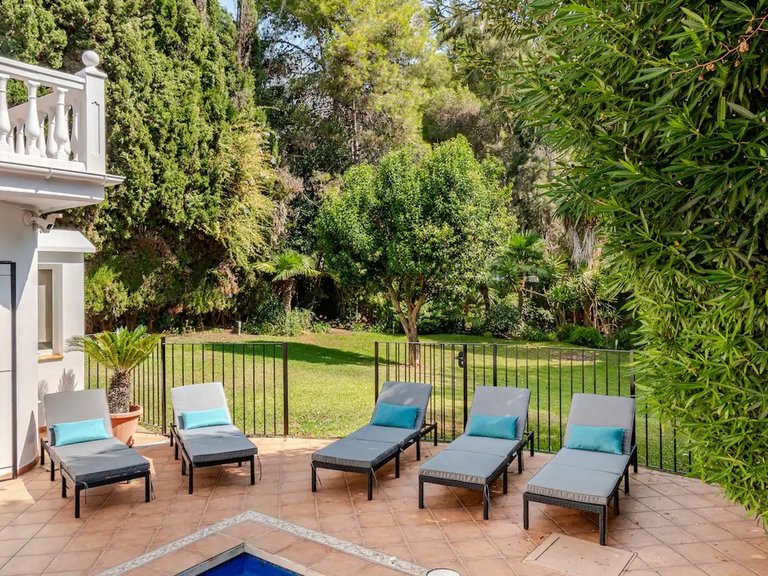 Villa for Sale in Nagüeles, Malaga 2